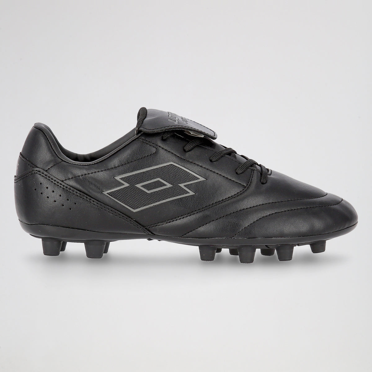 Botines Fútbol Lotto Stadio 700 FG Hombre